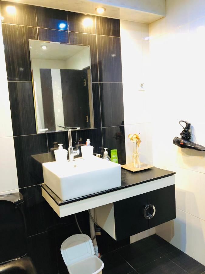 Sev Group Hostel เยเรวาน ภายนอก รูปภาพ
