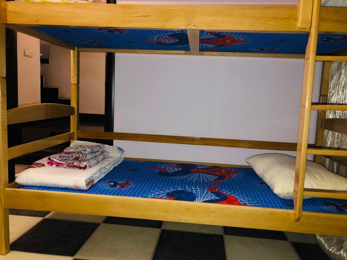 Sev Group Hostel เยเรวาน ภายนอก รูปภาพ